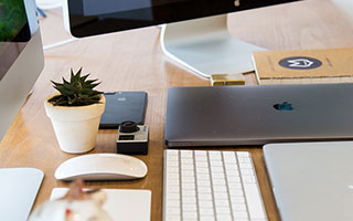 aoa体育直播-上海上港击败大连人队，继续领跑中超积分榜。，上港与大连一方比赛结果