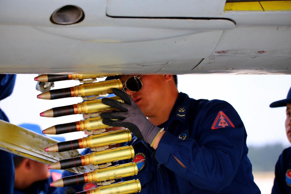 aoa体育直播-包含大阪樱花锋线火力强劲，稳步前行的词条