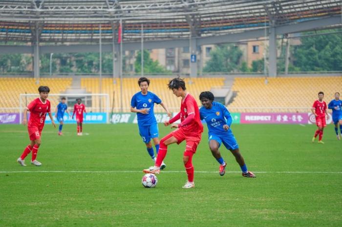 aoa体育直播-包含强者对决：女足联赛竞技水平提升的词条