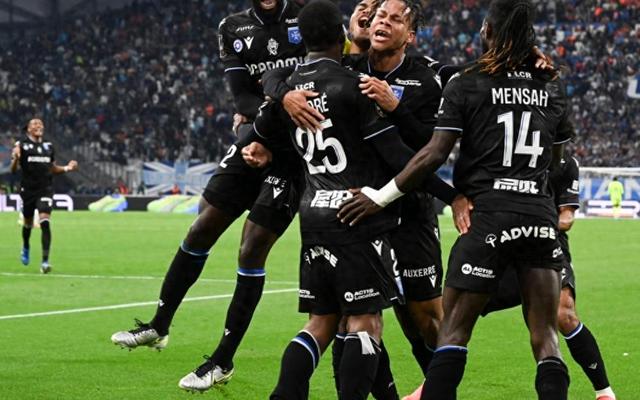 关于曼联主场优势明显，球迷期待逆转奇迹的信息