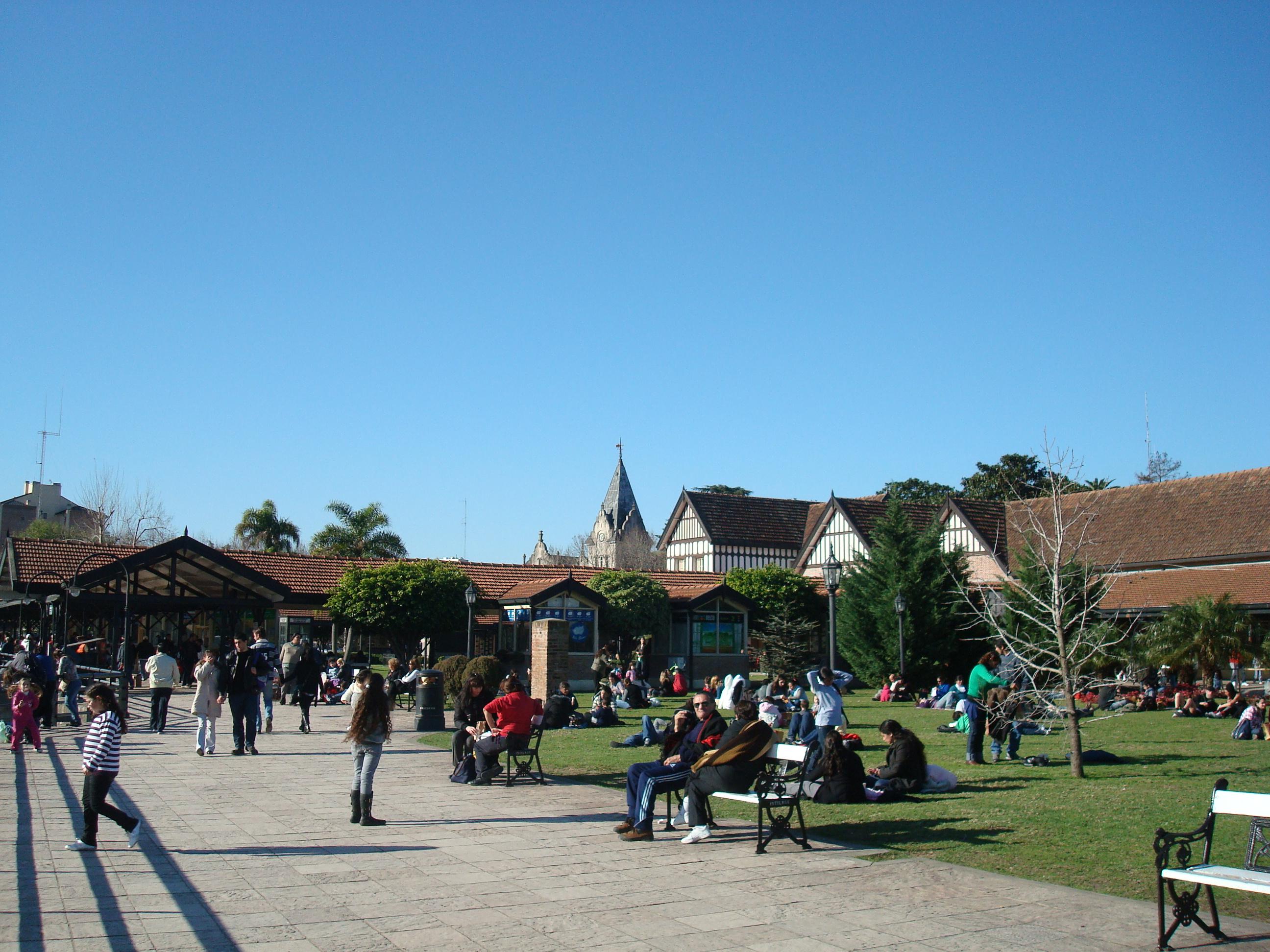 包含布宜诺斯艾利斯独立技战术演练密集,冲刺冠军全力以赴的词条 包含布宜诺斯艾利斯独立技战术演练密集,冲刺冠军全力以赴的词条