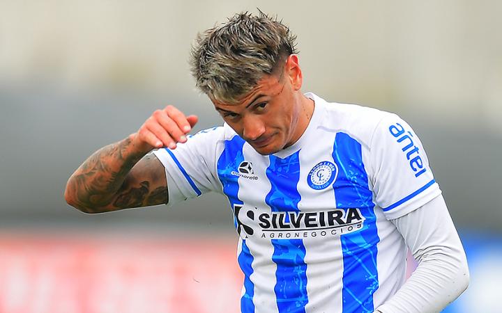 河床新星爆发，挑战利物浦防线坚固的简单介绍