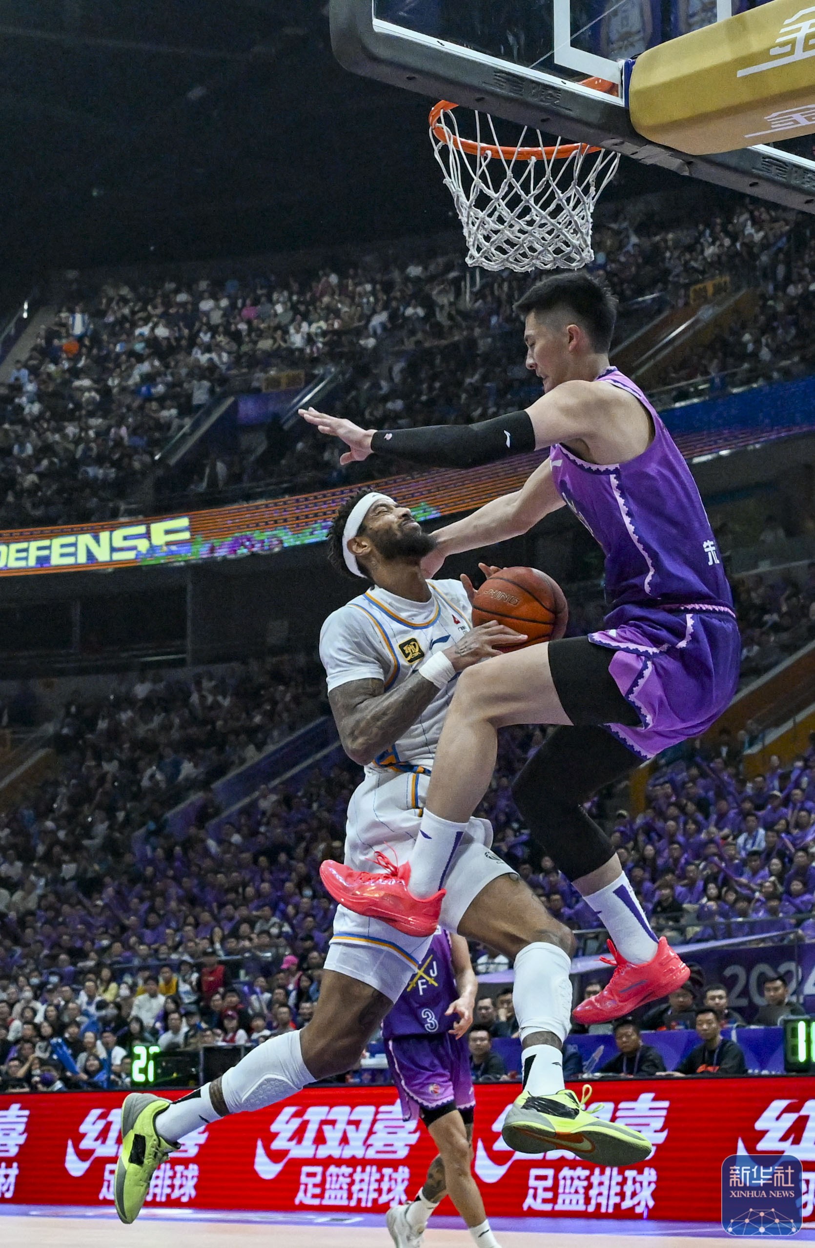 北京队爆发神级表现,CBA季后赛被彻底压制,进球 北京队爆发神级表现,CBA季后赛被彻底压制,进球