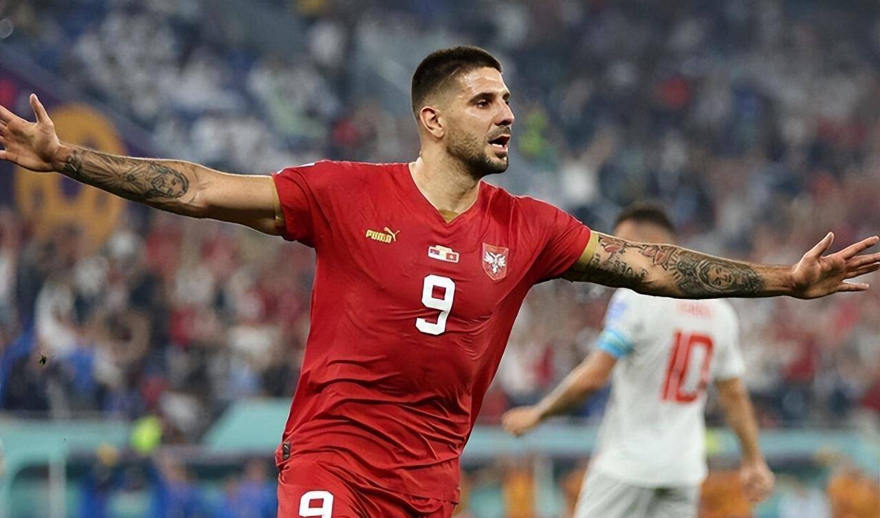 激情澎湃的欧预赛大赛场上轮番展开