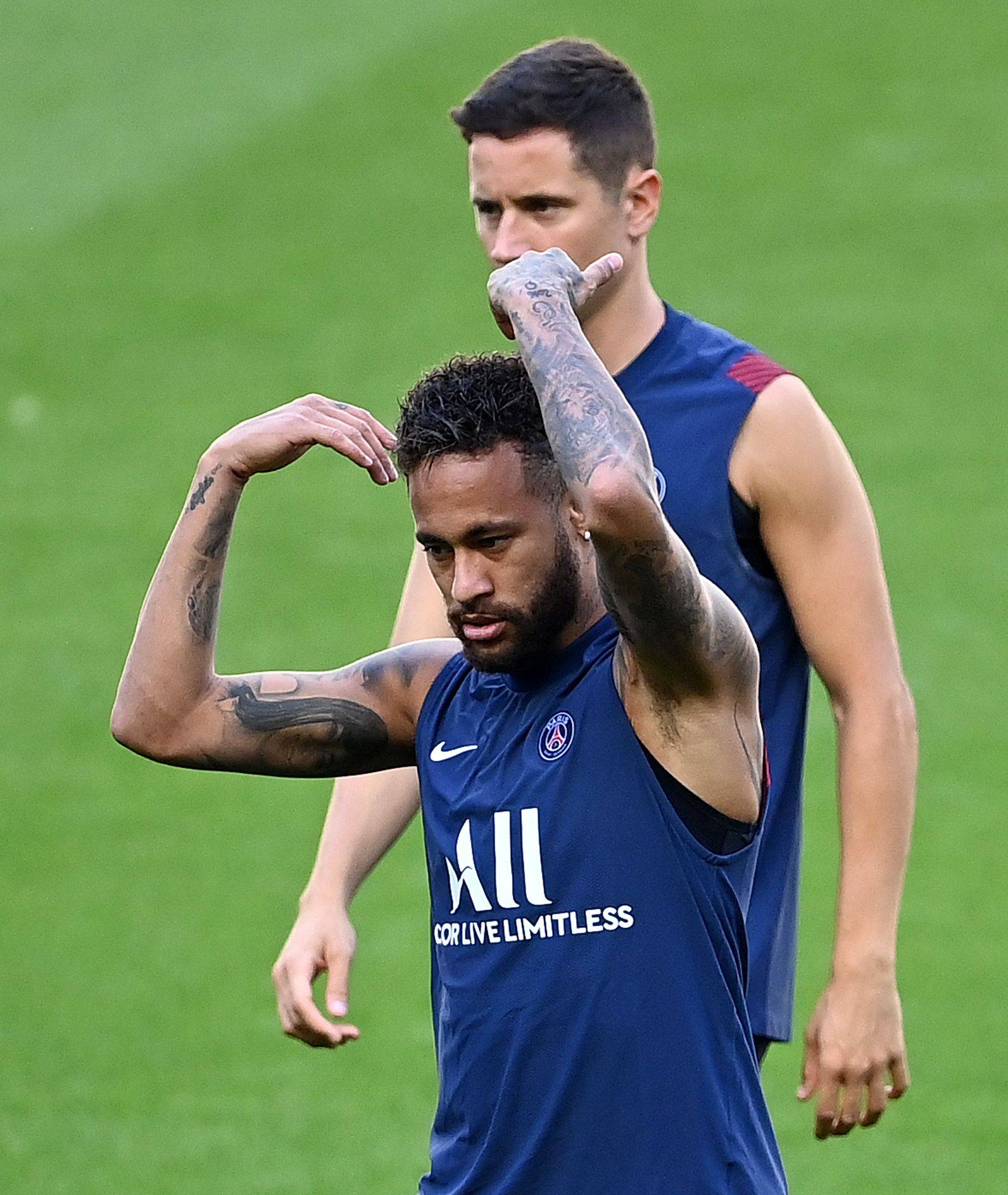 aoa体育教练-关于法国队力挫丹麦，预订加拿大联赛场馆的信息