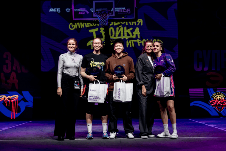 aoa体育新闻-俄罗斯击败对手，获得女子篮球比赛冠军的简单介绍