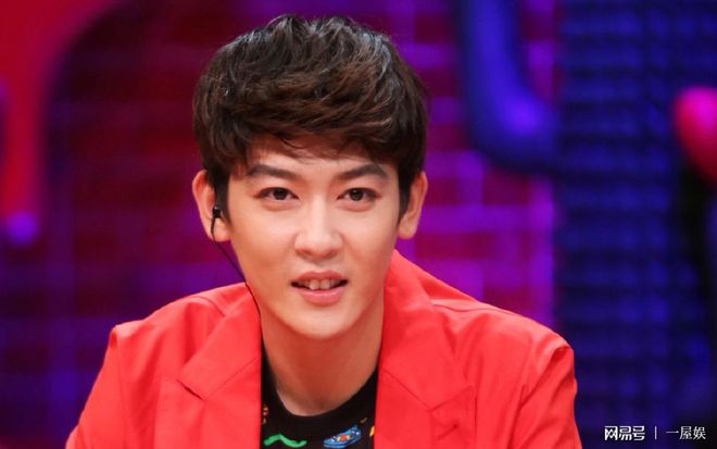 包含竞技风采无人能敌，选手实力闪闪发光的词条