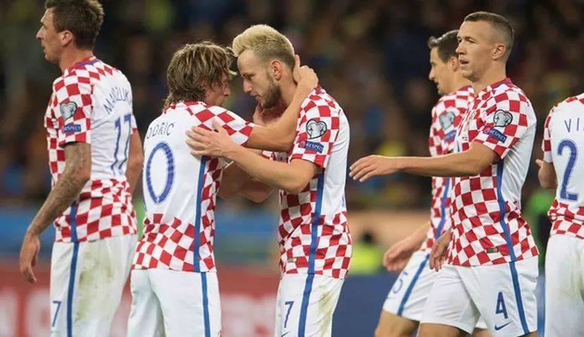 aoa体育新闻-精彩对决！两支球队角逐欧国联杯