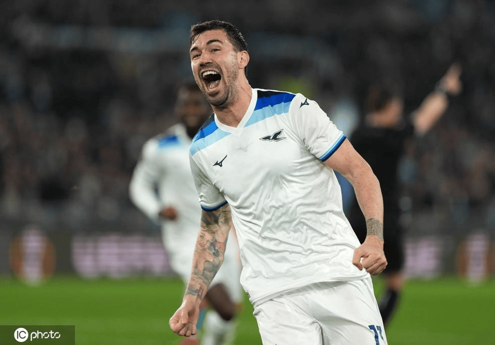 拉齐奥前锋破门得分，为球队锁定胜局的简单介绍