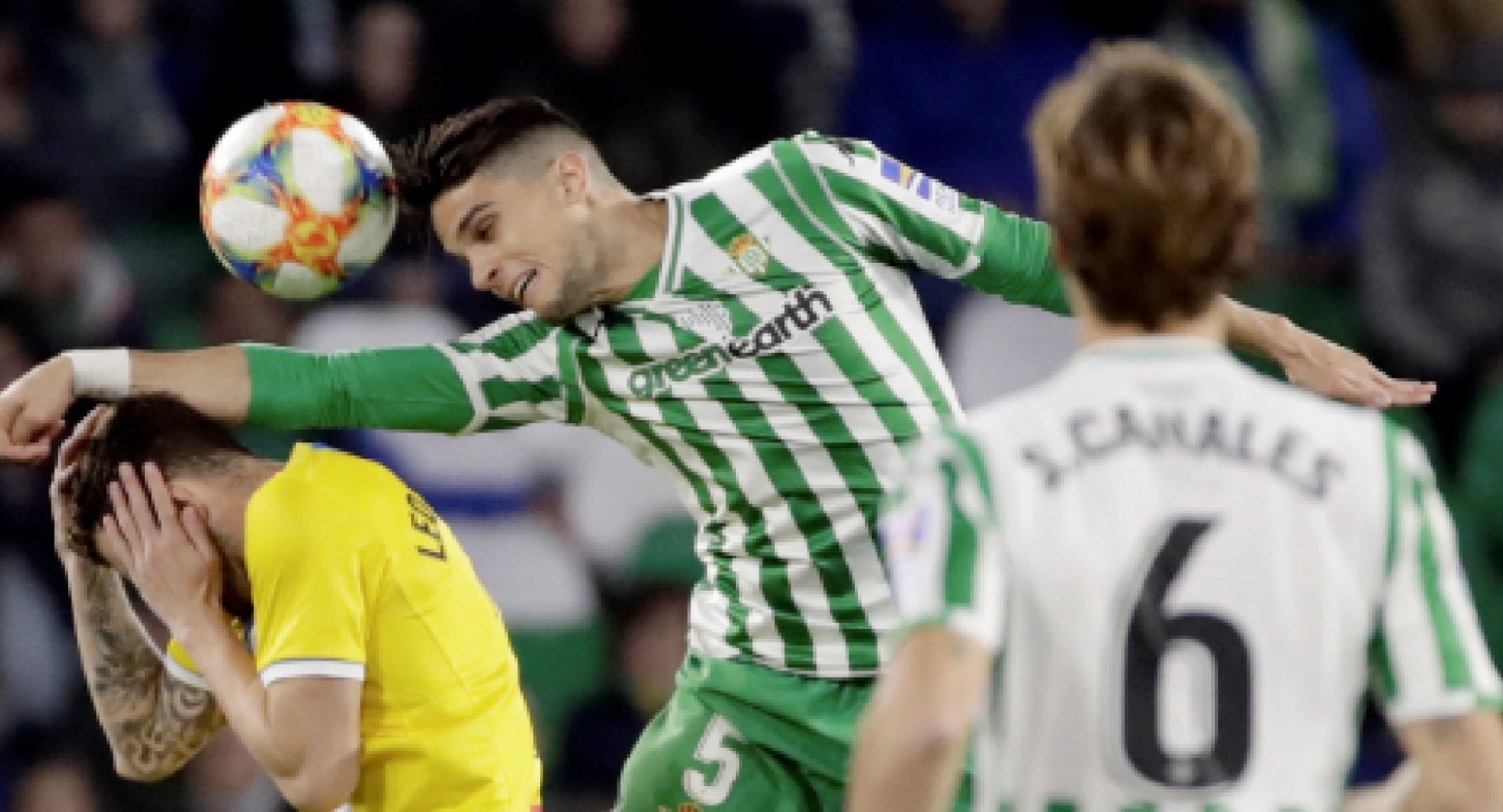 球队备战强劲对手，女足比赛临危不惧的简单介绍