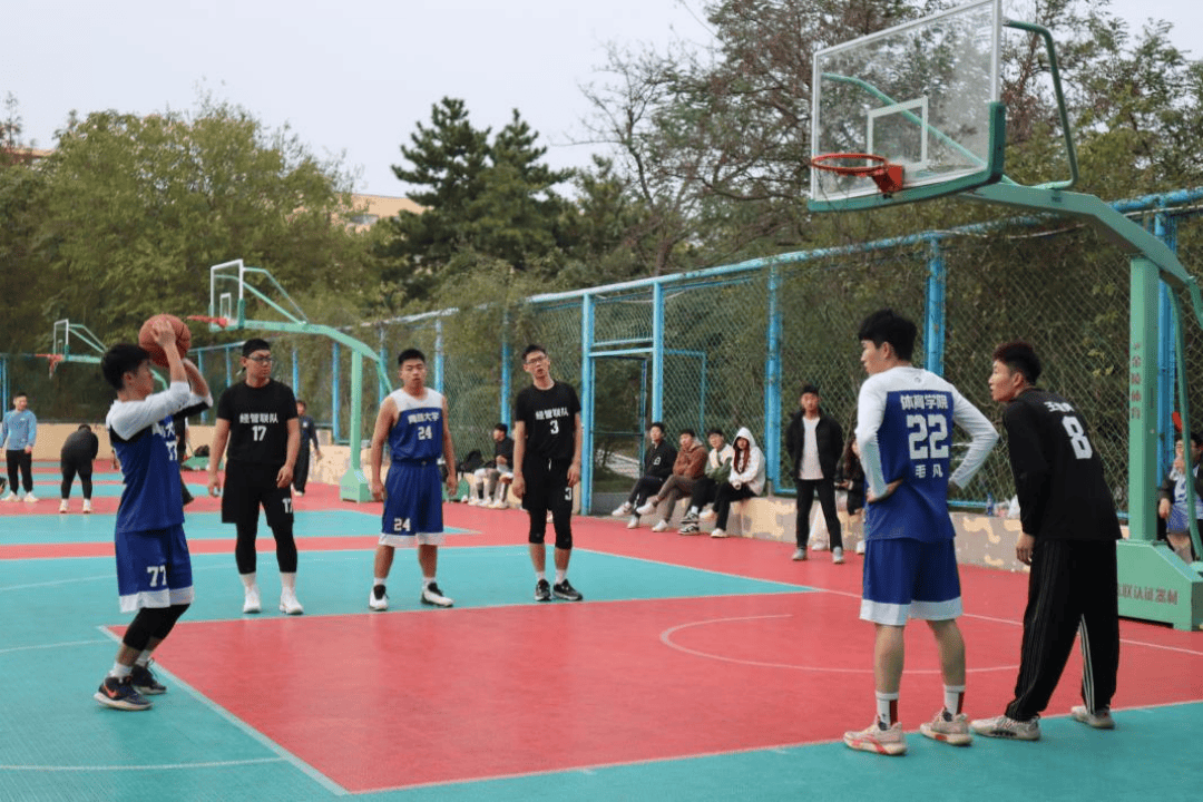 身体和意志的抗衡，篮球比赛带来的精彩的简单介绍