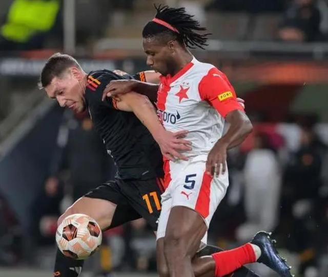 aoa体育新闻-罗马队实力碾压对手，轻松取胜的简单介绍