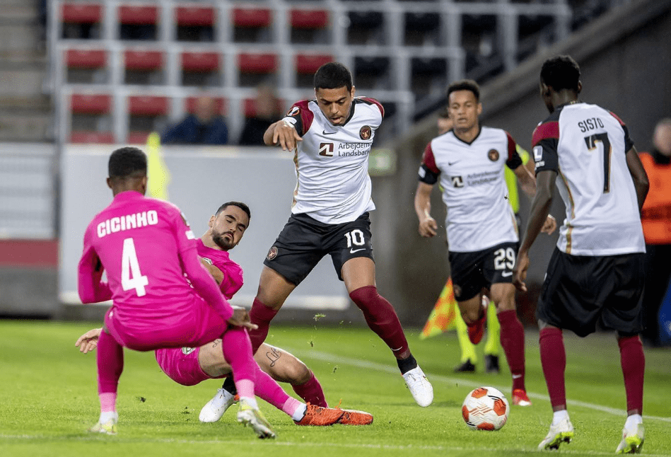 罗马队实力碾压对手，轻松取胜的简单介绍