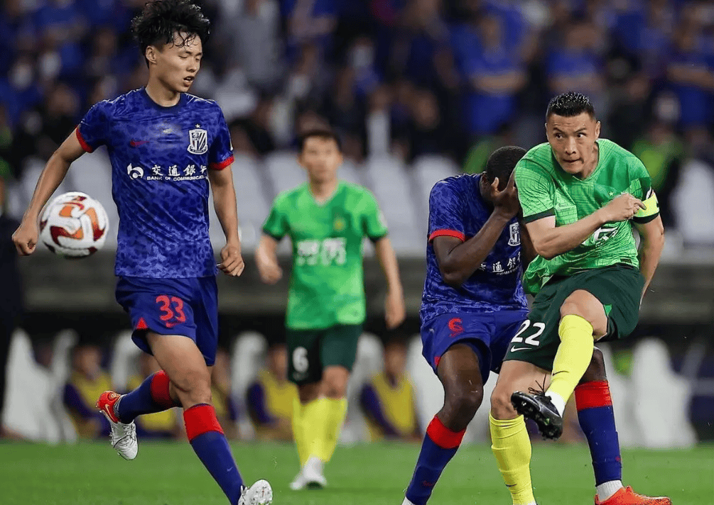 aoa体育直播-关于亚冠赛事掀起热潮，足球运动风头无两的信息