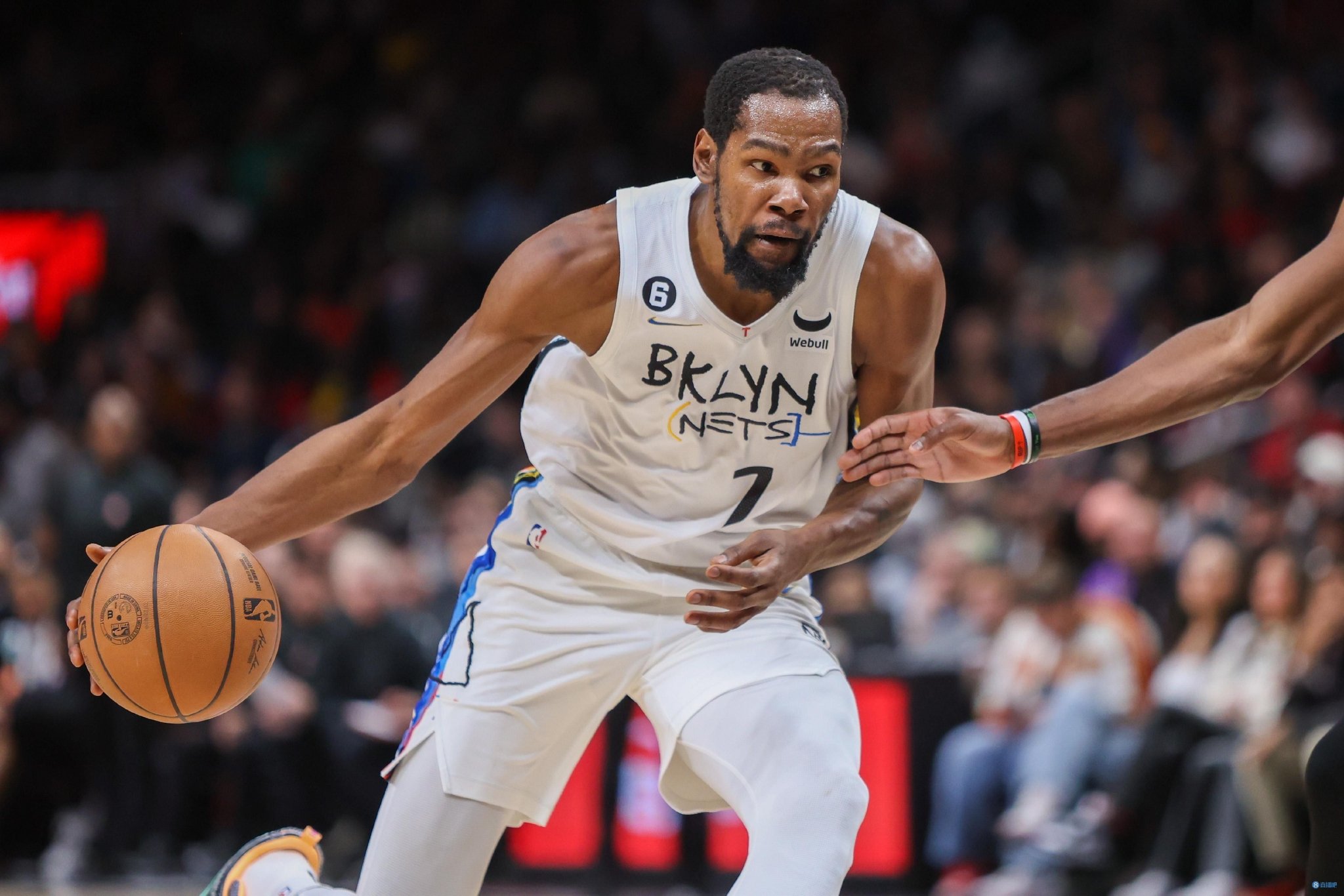 aoa体育课程-篮网客场告捷，杜兰特表现全面