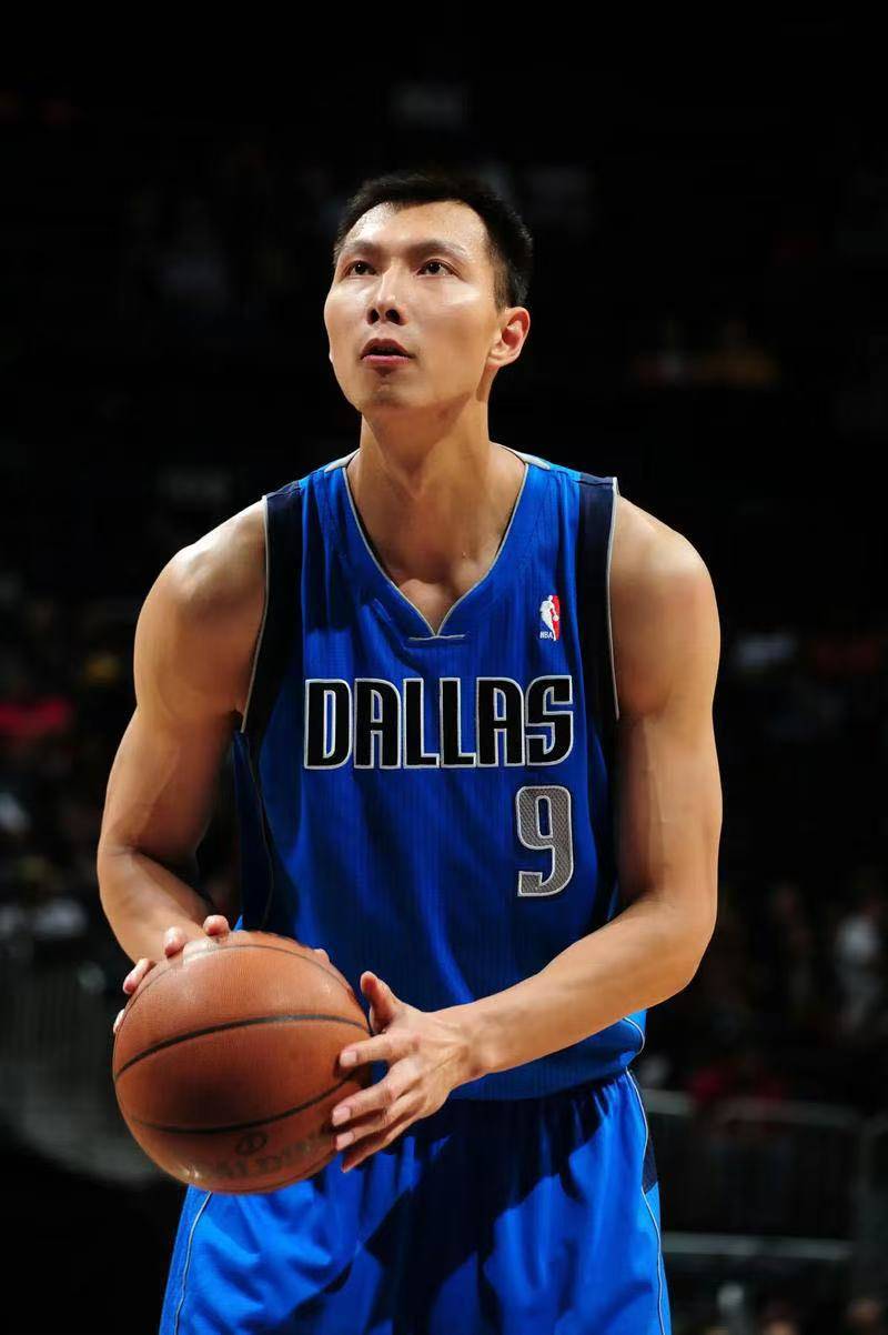 aoa体育视频-易建联被评为CBA年度最佳外援