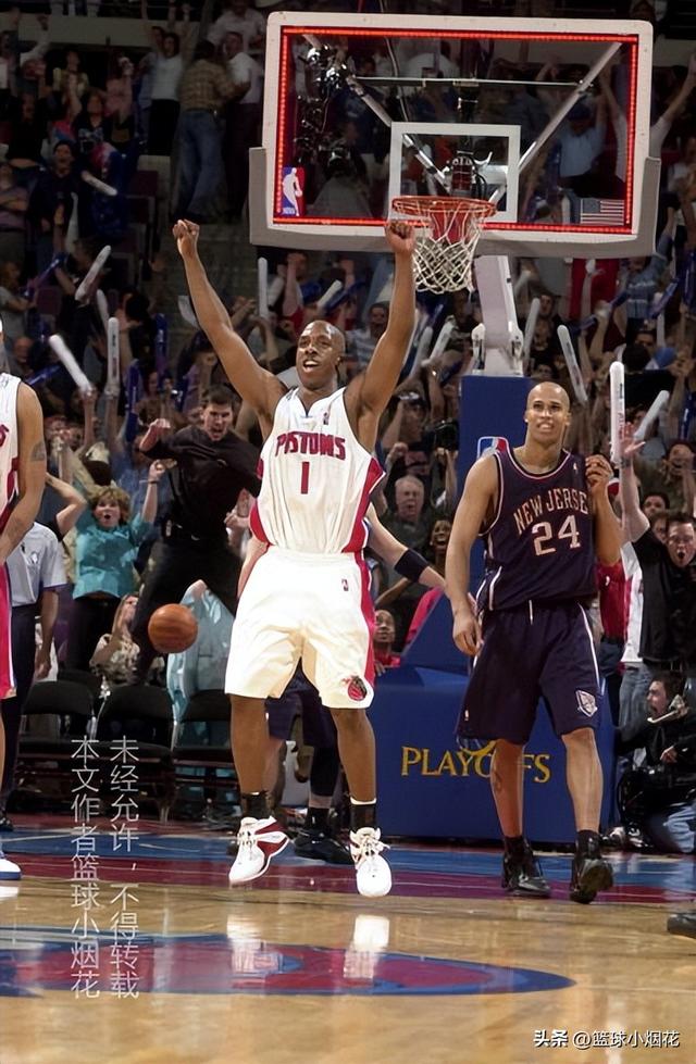 关于开拓者战胜活塞，结束连败势头的信息