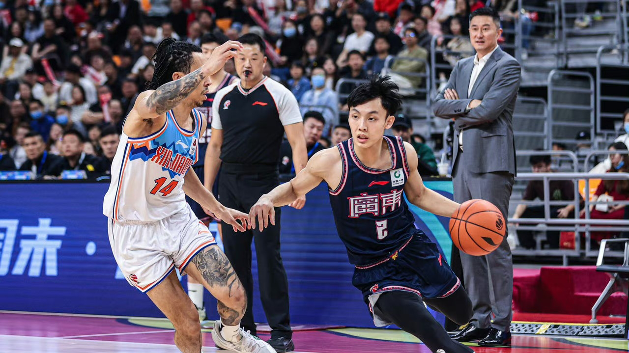 关于湖南队在决胜时刻逆转胜利，成为焦点的信息