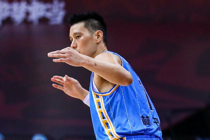 英国选手斗志昂扬，勇往直前夺得佳绩势如破竹