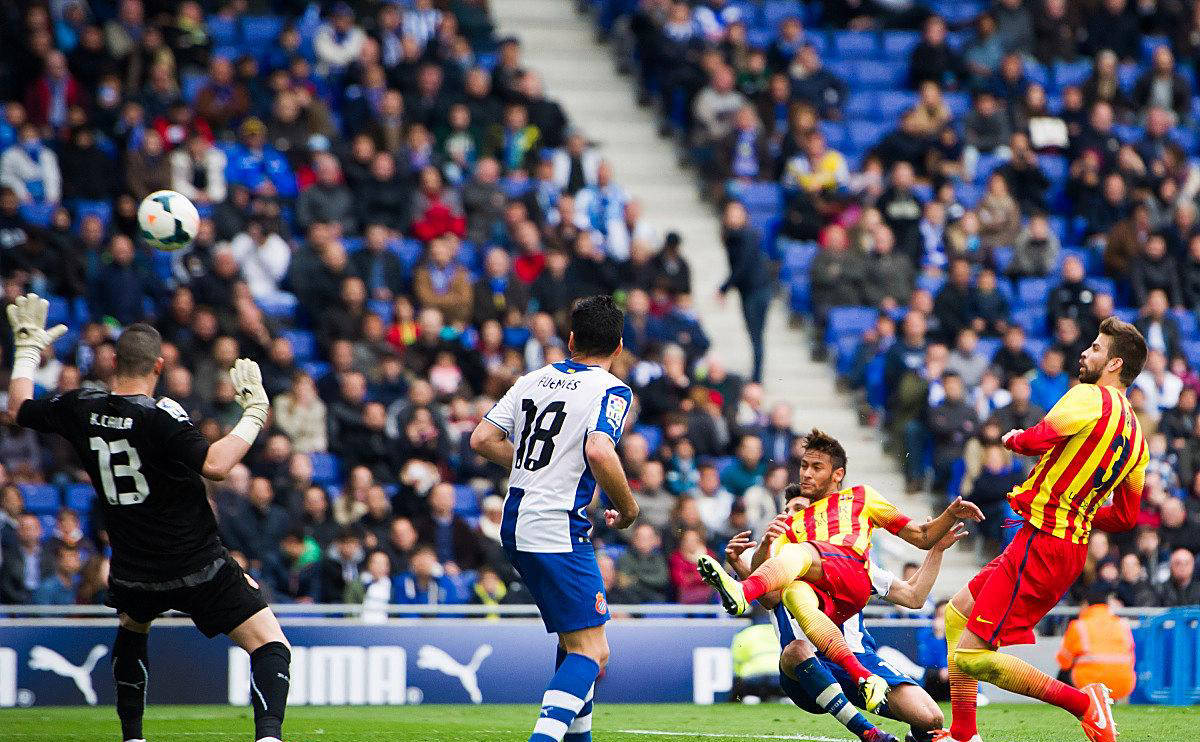 aoa体育课程-沃特福德击败狼队，继续向前挺进欧战区的简单介绍