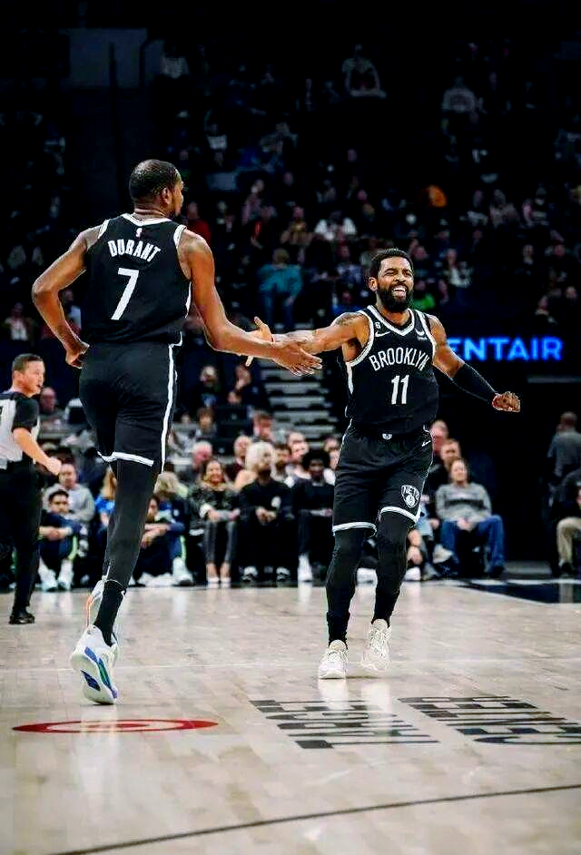 包含篮网全队状态低迷，多场比赛惨遭失利的词条