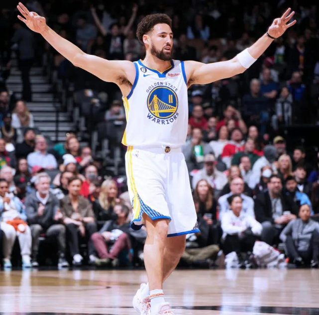 aoa体育-包含热那亚前锋状态回暖，期待延续得分纪录的词条